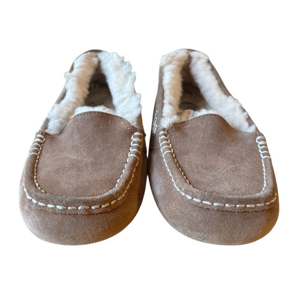 UGG Woman’s  Tan Moccasin Slippers - Picture 3 of 7